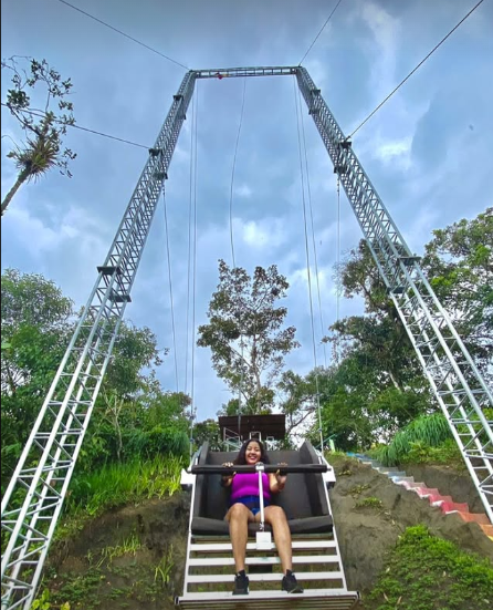 Extreme swing in Mindo